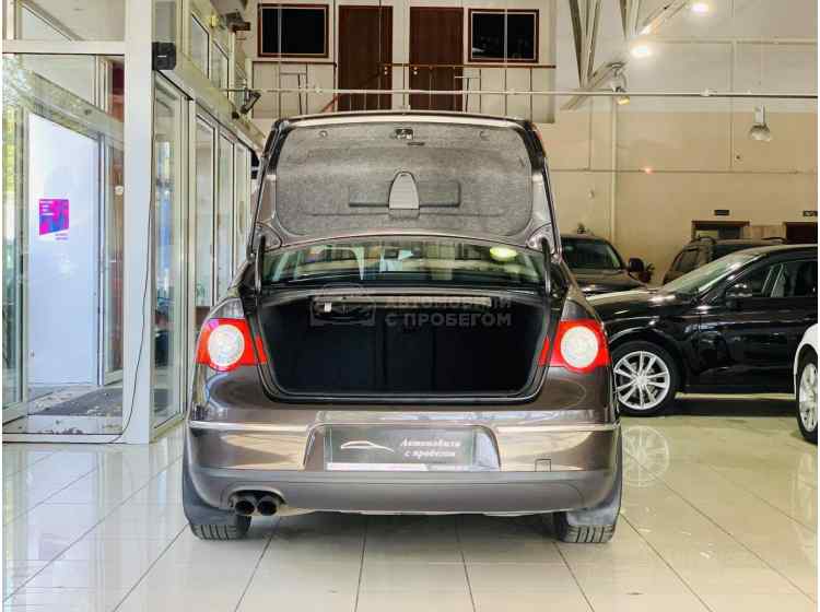 Volkswagen Passat B6
