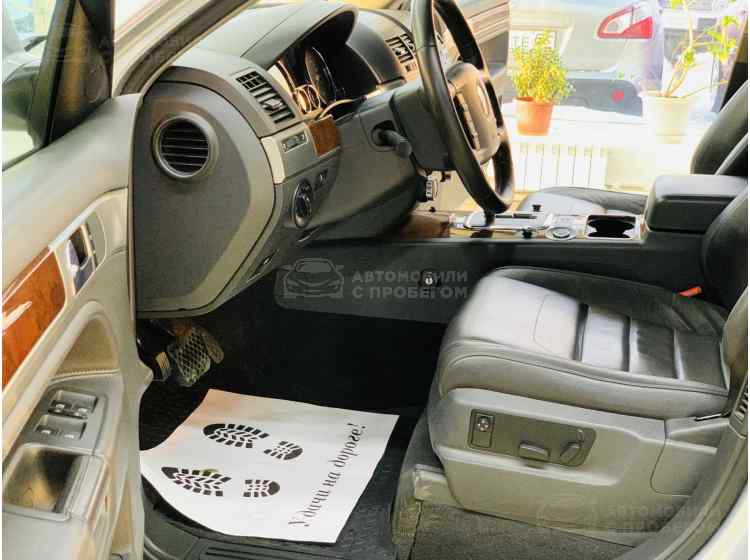 Volkswagen Touareg I Рестайлинг