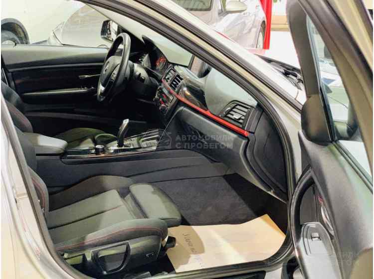 BMW 3 серии VI (F3x)