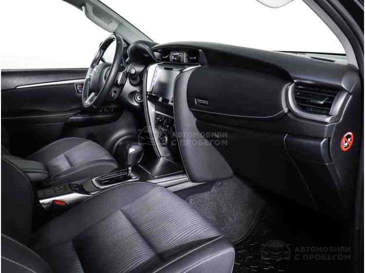 Toyota Fortuner II Рестайлинг