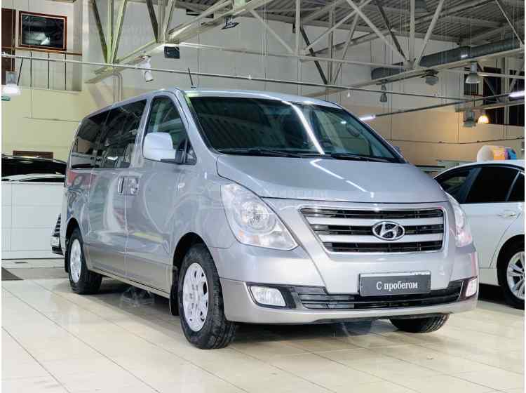 Hyundai H-1 II