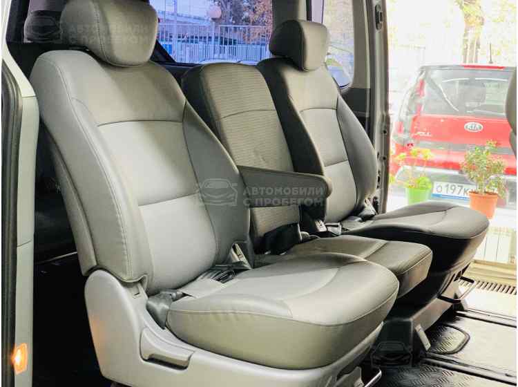 Hyundai Grand Starex I