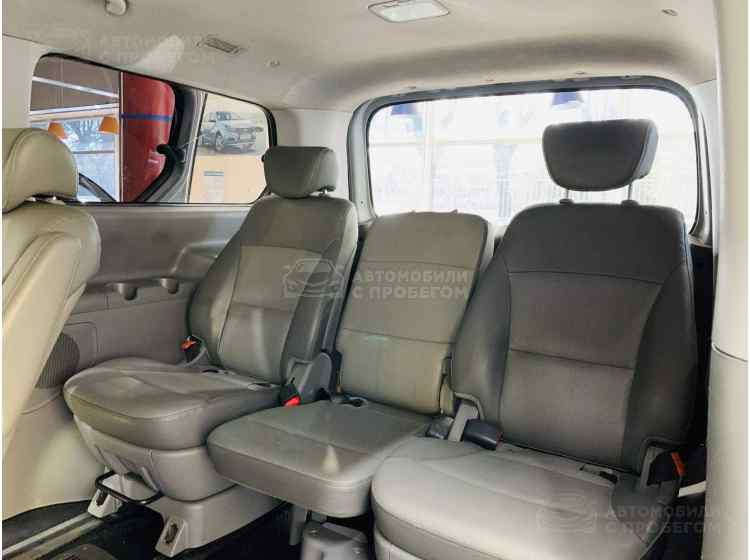 Hyundai Grand Starex I