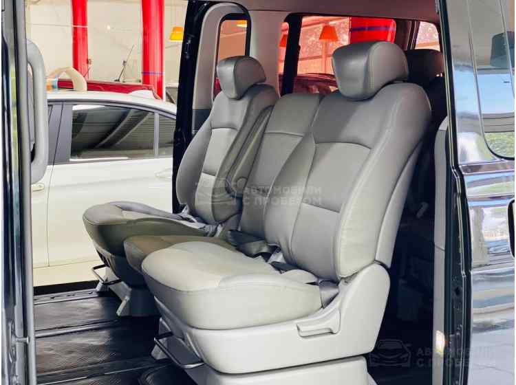 Hyundai Grand Starex I