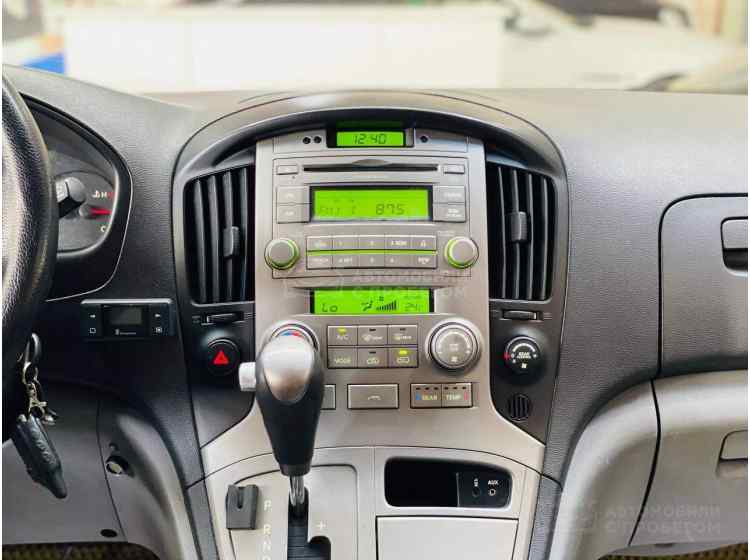 Hyundai Grand Starex I