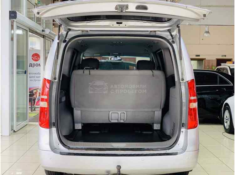 Hyundai Grand Starex I