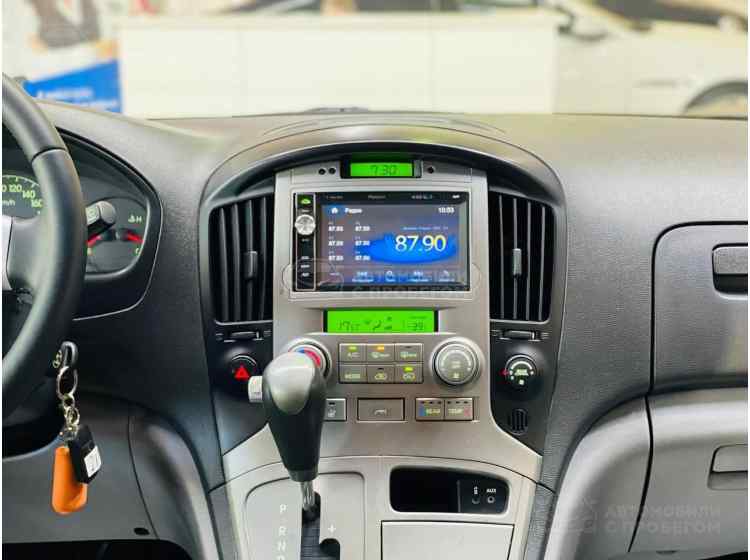 Hyundai Grand Starex I