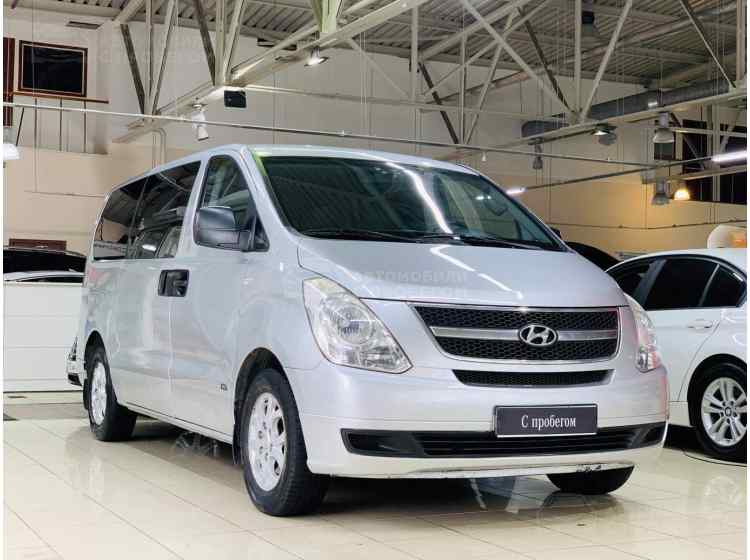 Hyundai Grand Starex I