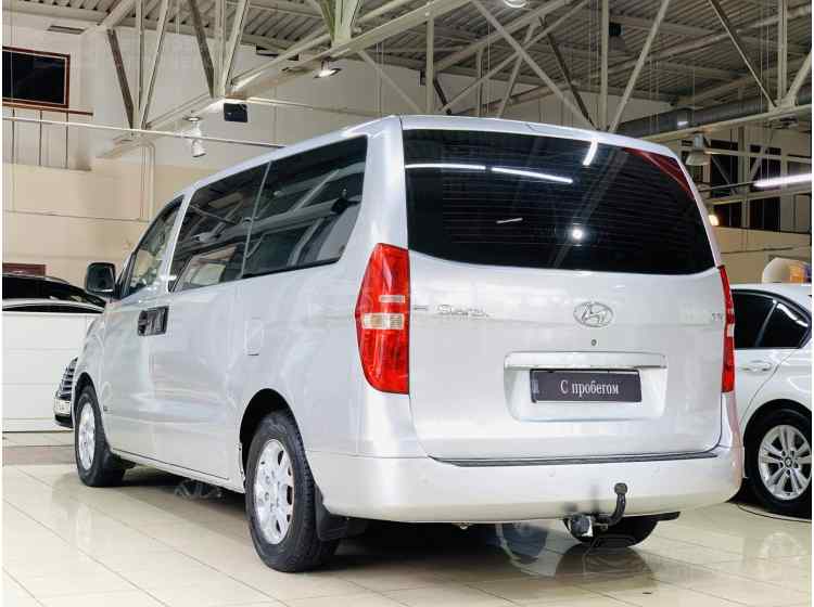 Hyundai Grand Starex I