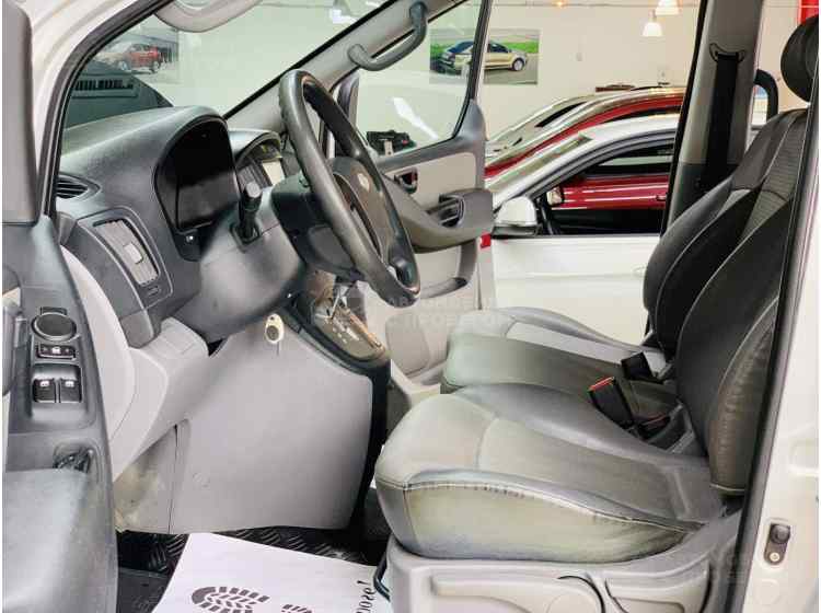 Hyundai Grand Starex I