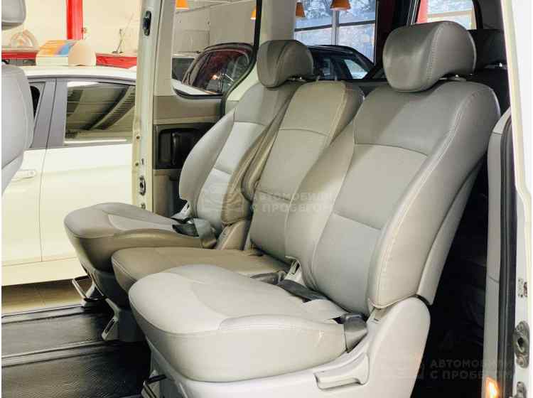 Hyundai Grand Starex I