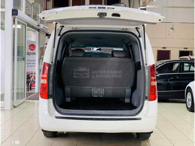 Hyundai Grand Starex I