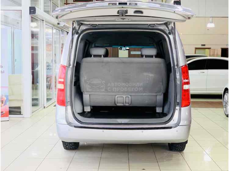 Hyundai Grand Starex I