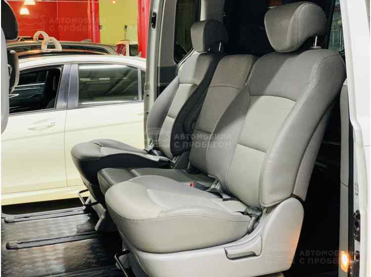 Hyundai Grand Starex I