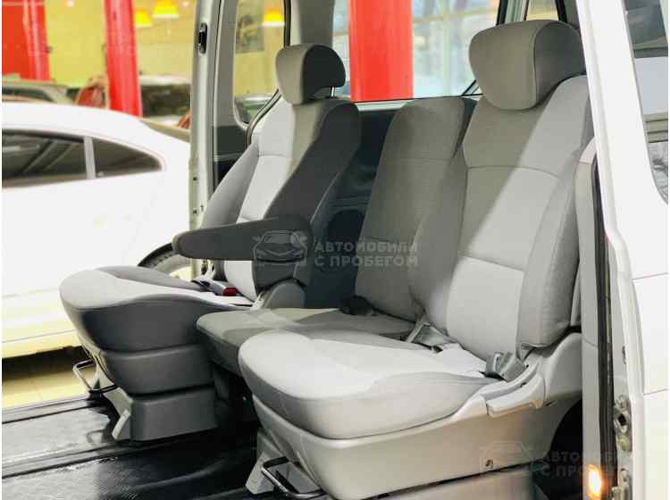 Hyundai Grand Starex I