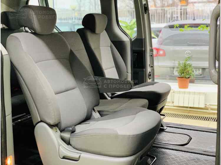 Hyundai Grand Starex I