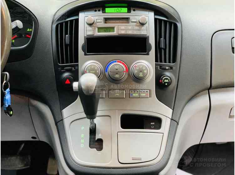 Hyundai Grand Starex I