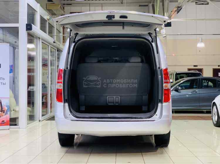 Hyundai Grand Starex I