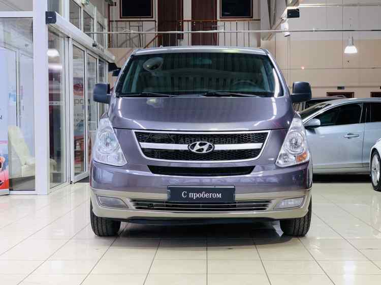 Hyundai H-1 II