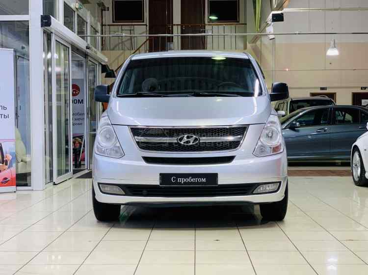 Hyundai Grand Starex I