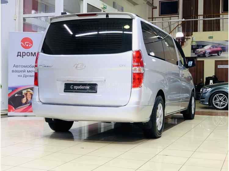 Hyundai Grand Starex I