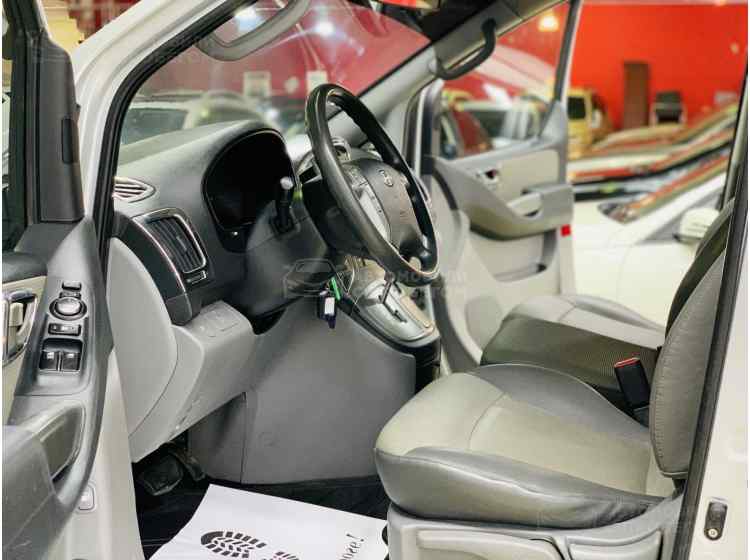 Hyundai Grand Starex I