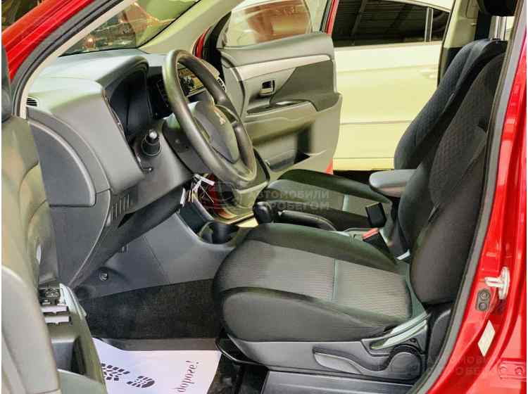 Mitsubishi Outlander III Рестайлинг