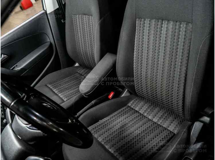 Volkswagen Polo VI (EU Market)