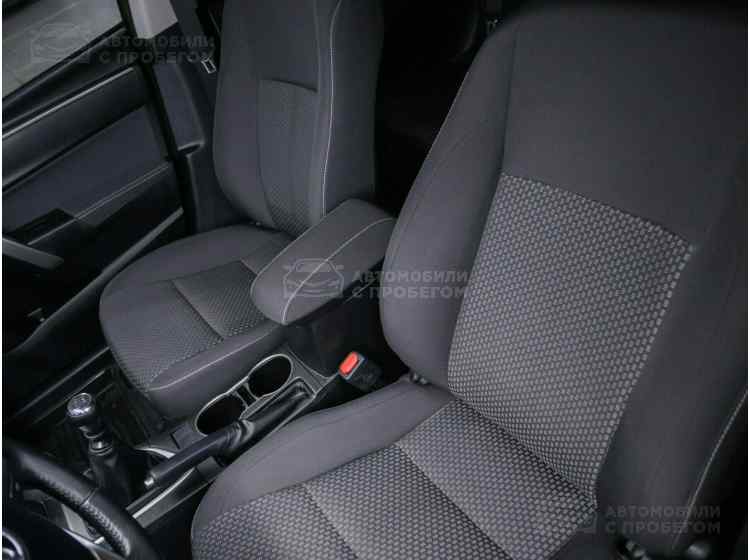 Toyota Corolla XI (E160, E170)