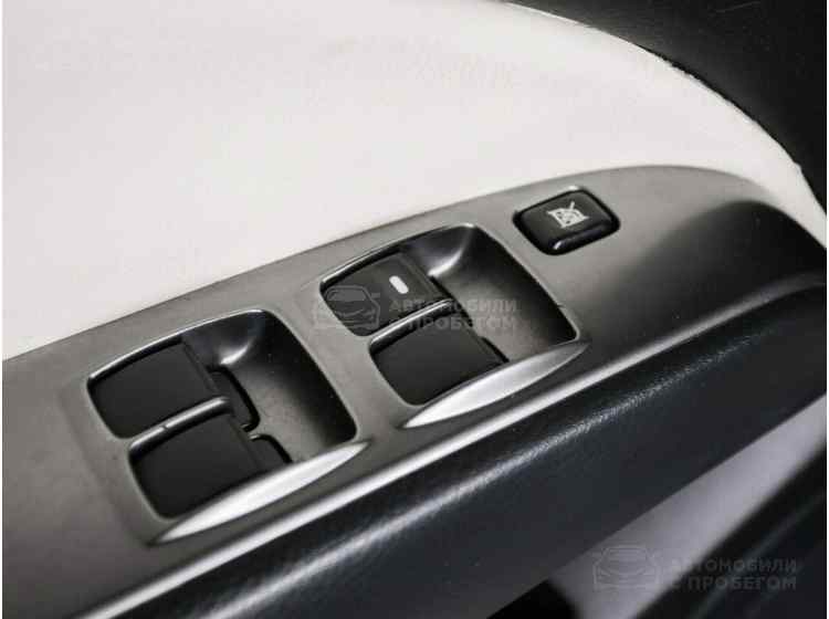 Mitsubishi Outlander II