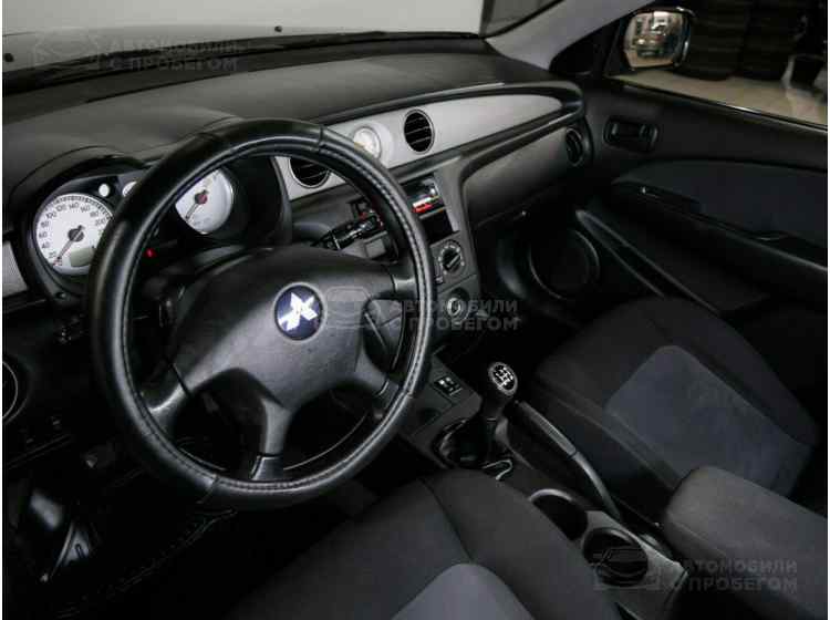 Mitsubishi Outlander II