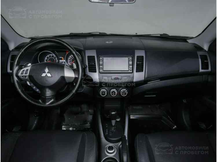 Mitsubishi Outlander II Рестайлинг