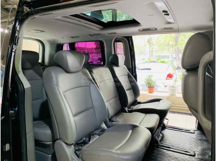 Hyundai Grand Starex I