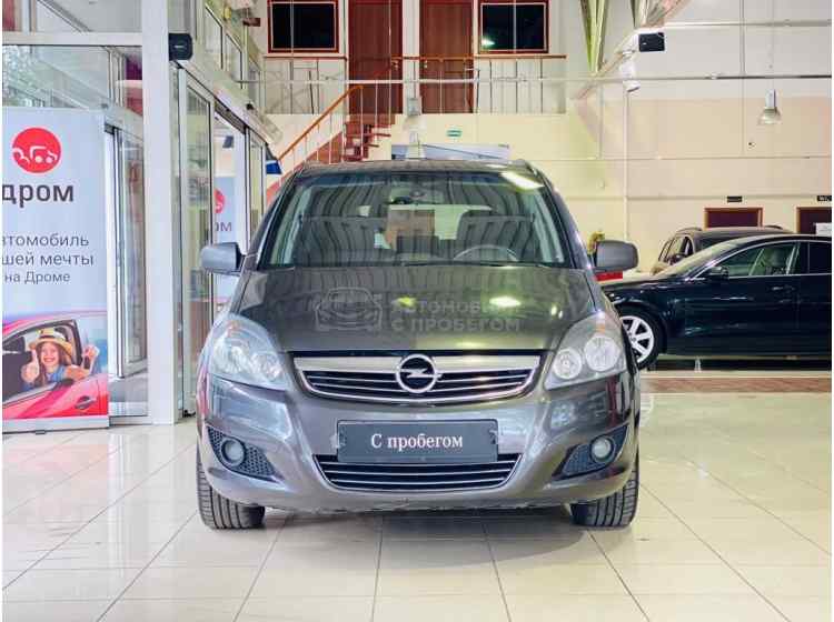 Opel Zafira B Рестайлинг