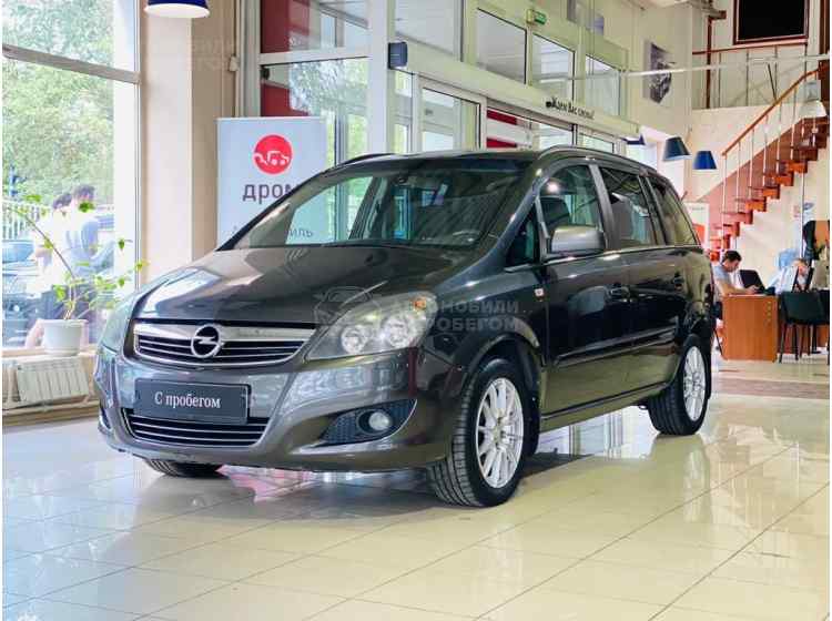 Opel Zafira B Рестайлинг