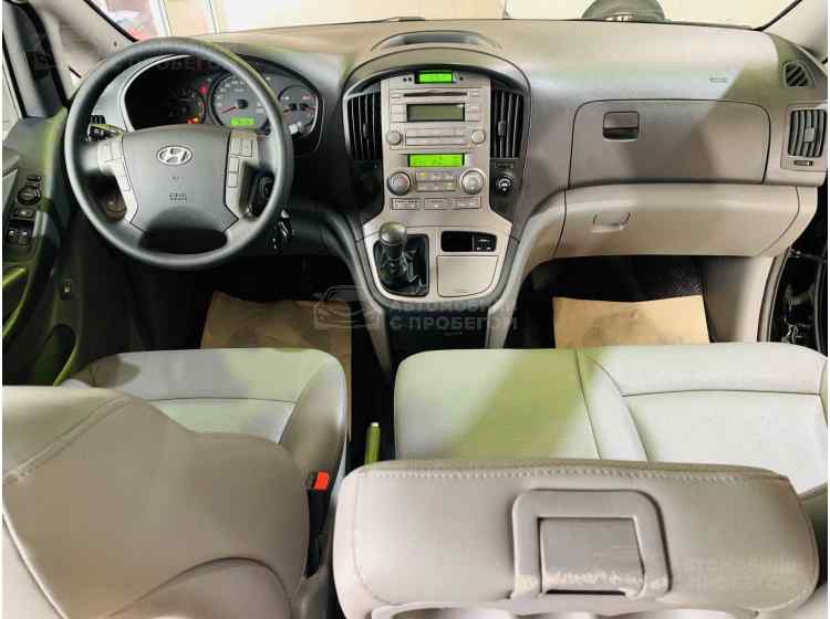 Hyundai Grand Starex I