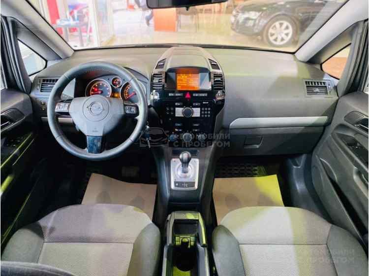 Opel Zafira B Рестайлинг