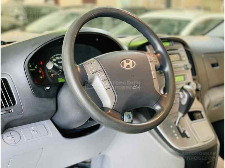 Hyundai Grand Starex I