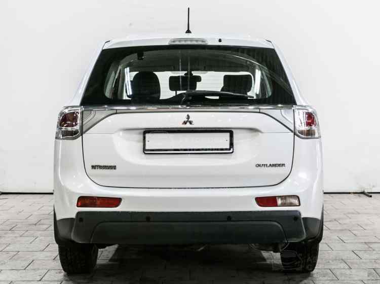 Mitsubishi Outlander III