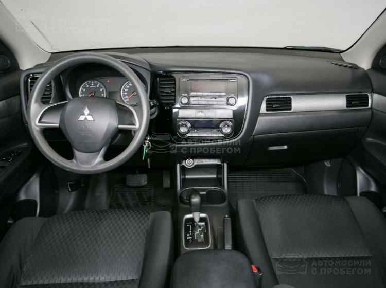 Mitsubishi Outlander III