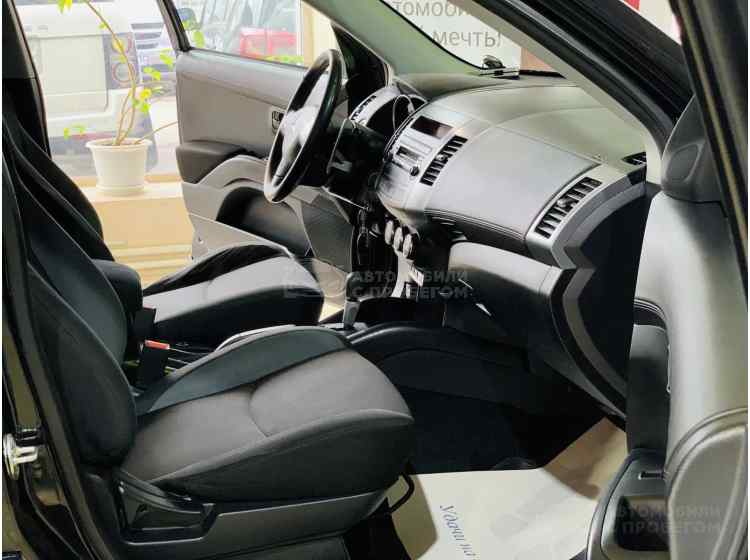 Mitsubishi Outlander II Рестайлинг